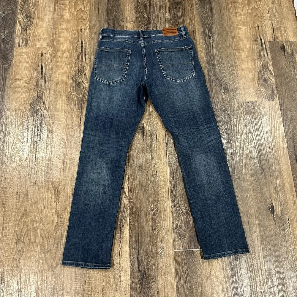 Lucky Brand 410 Men's Athletic Straight Blue Jeans 33x34